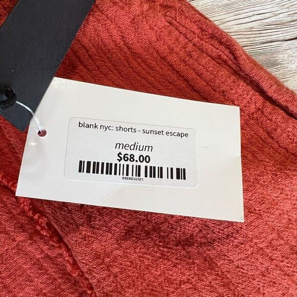 NWT BlankNYC Women’s Red Orange Raw Hem Elastic Waist Chino Shorts Size Medium - Picture 12 of 15